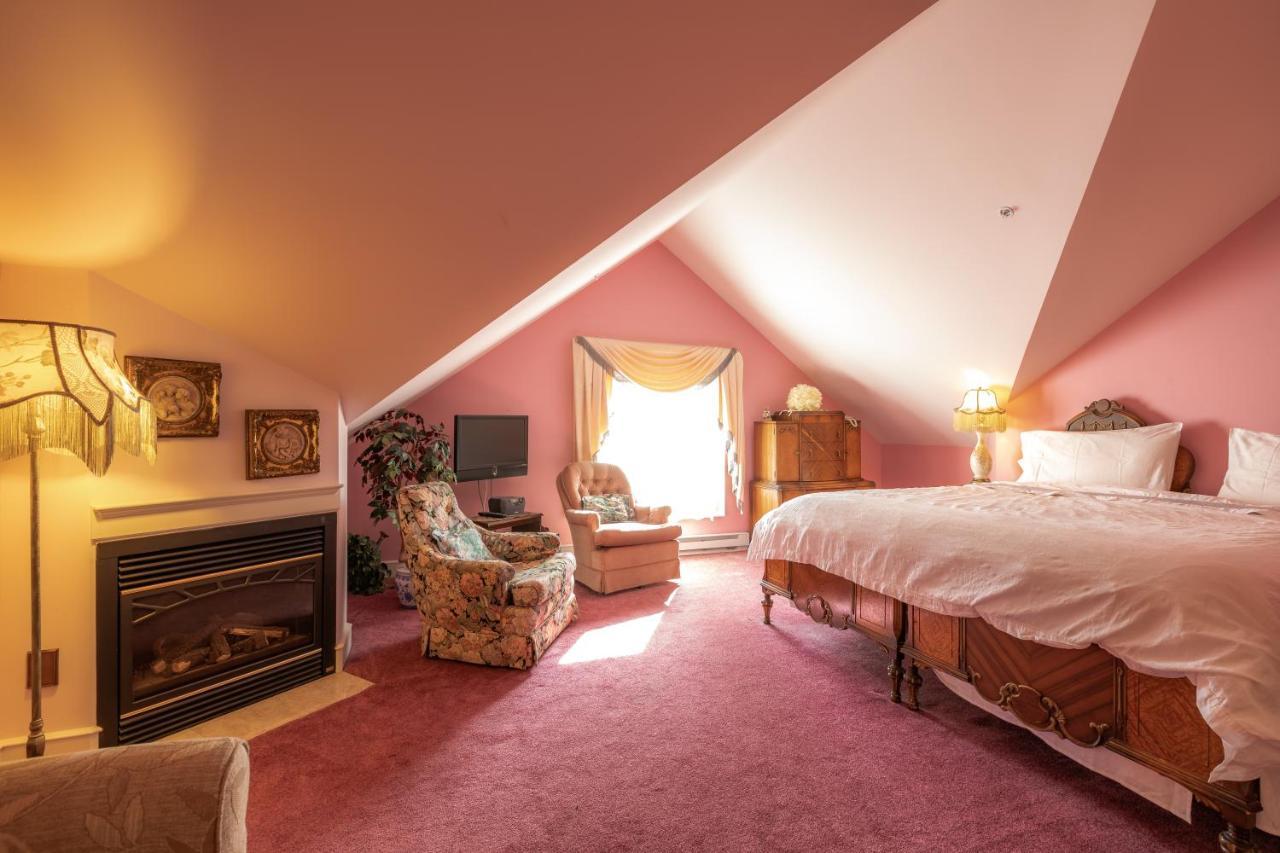 Amethyst Inn ビクトリア エクステリア 写真